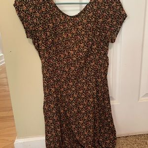 Low back floral dress